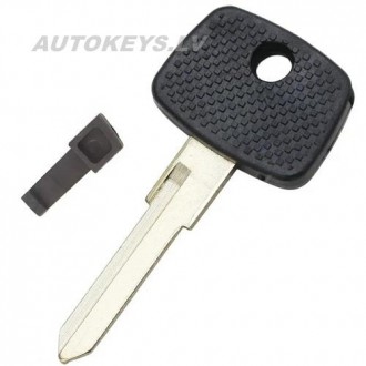 Key shell for Mercedes Sprinter, Vito, Volkswagen LT, 1996-2013 YM15